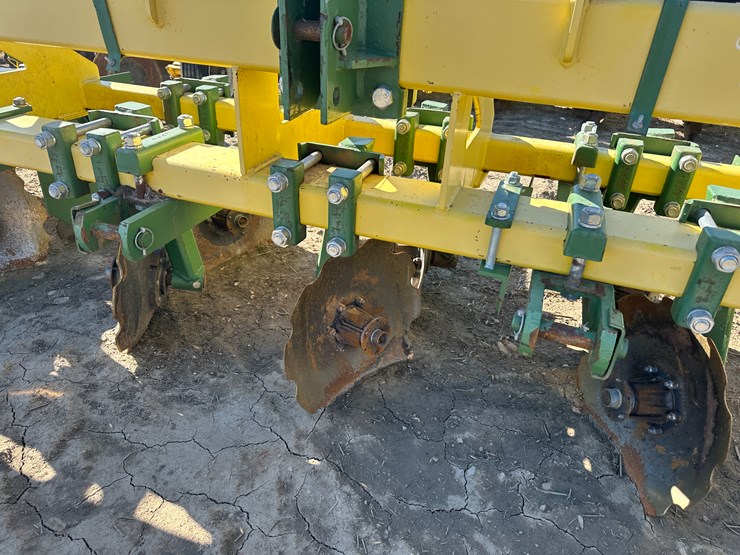 #33730-•-roll-a-cone-16-row-30"-hipper-image-27