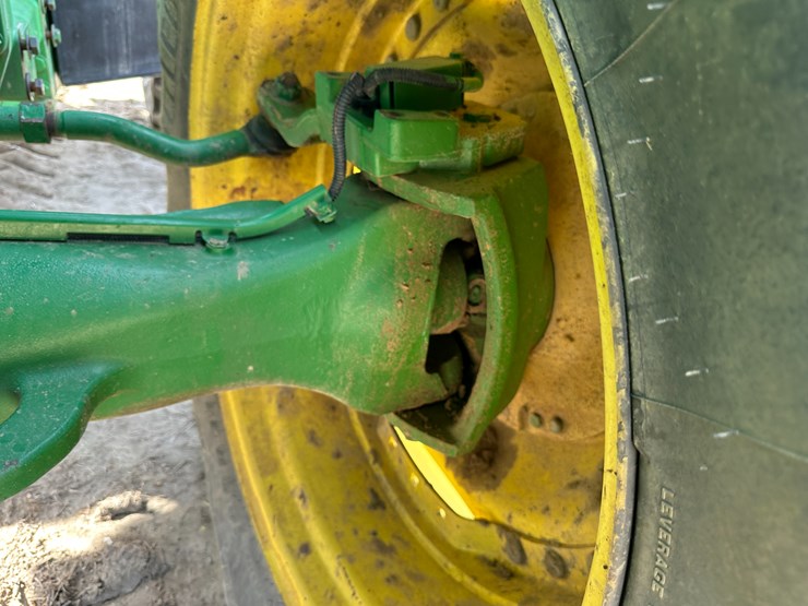 2010-john-deere-8285r-image-15