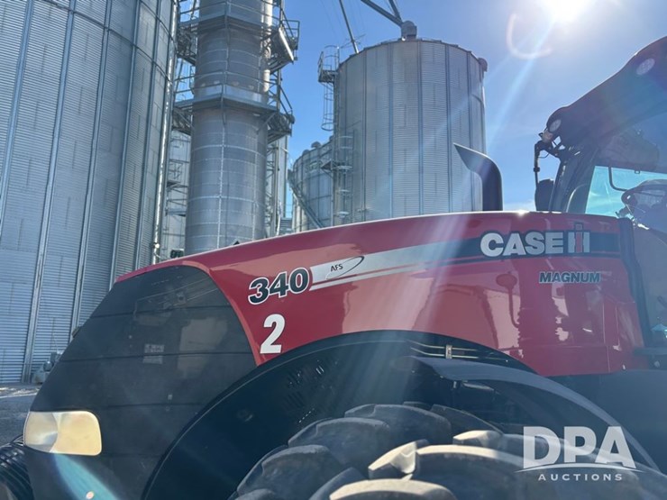 2018-case-ih-340-image-15