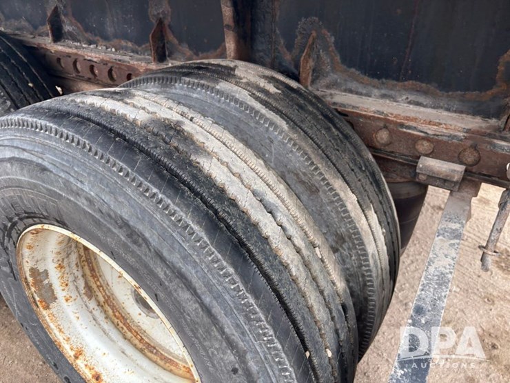 2012-manac-extendable-flatbed-image-44