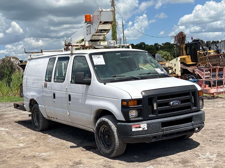 2008-ford-e350-image-2