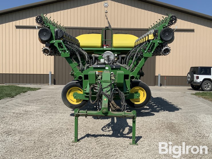 2014-john-deere-1790-ccs-image-2