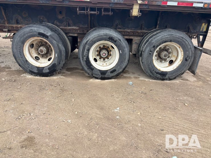 2012-manac-extendable-flatbed-image-39