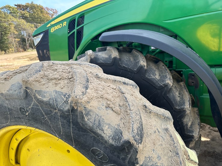 2012-john-deere-8360r-image-8