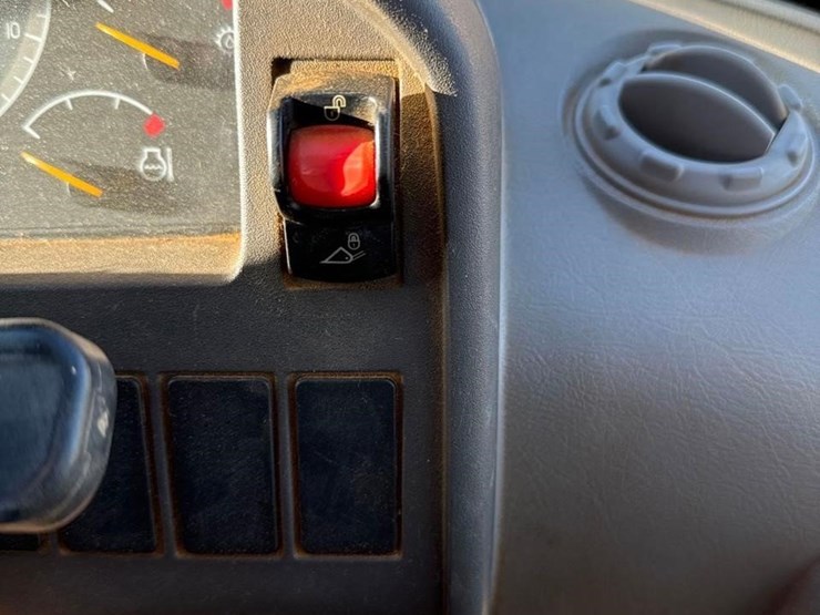 2019-volvo-l70h-image-25