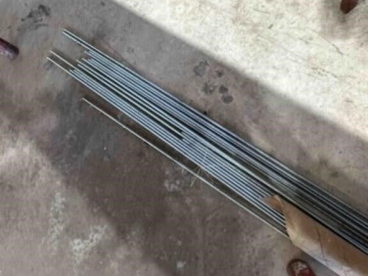15-sticks-of-10’-threaded-rod-image-3