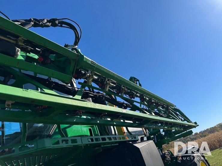 2022-john-deere-410r-image-36