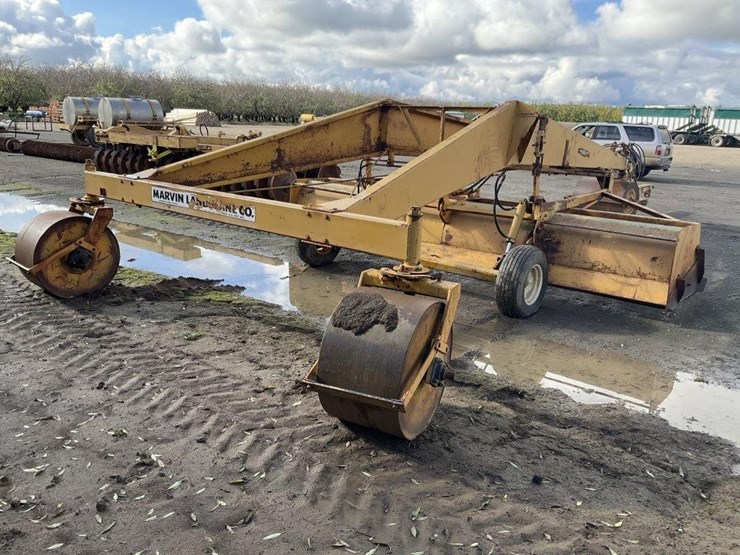 marvin-16'x30'-triplane-image-6