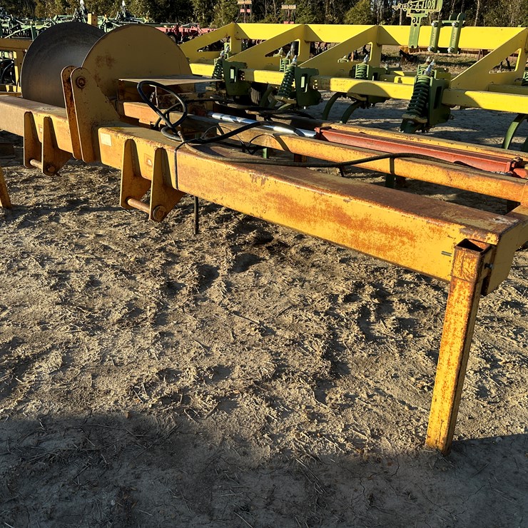 #33758 • EZ Drop Poly Pipe Roller