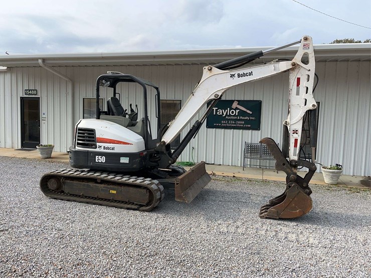 bobcat-e50-image-2