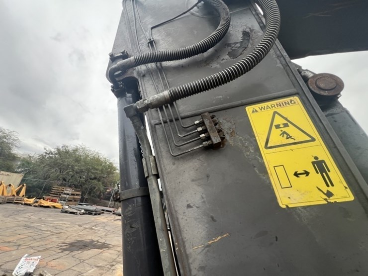 2017-volvo-ec220el-image-19