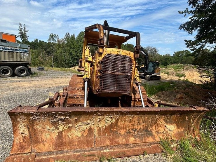 1974-caterpillar-d7f-image-3