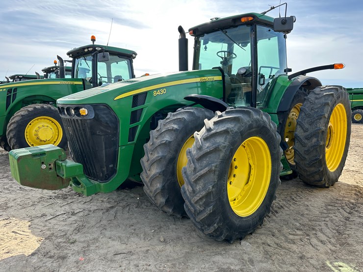 2006-john-deere-8430-image-1