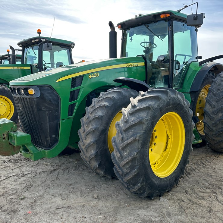 2006 JOHN DEERE 8430