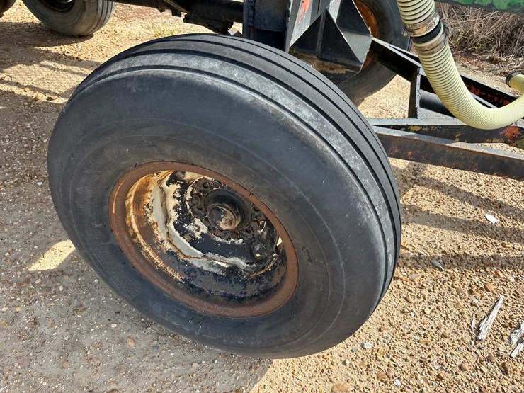 #33799-•-1000gal-nurse-wagon-image-9