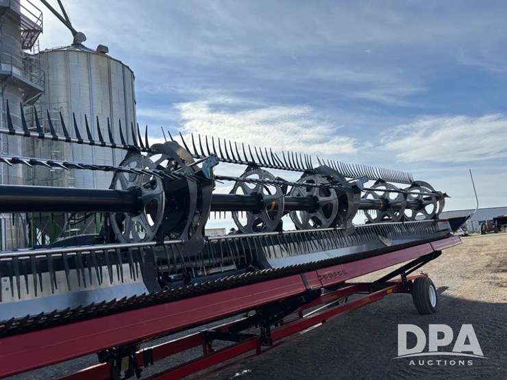 2023-mac-don-fd240-image-8