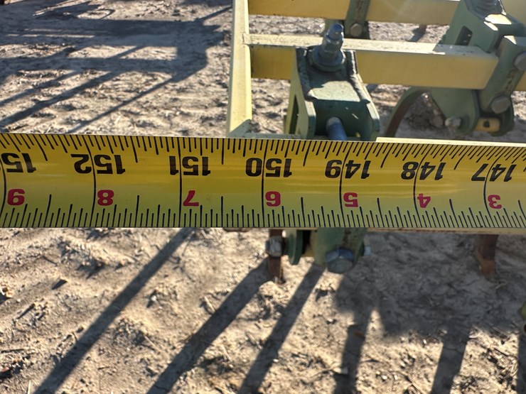 #33746-•-roll-a-cone-12.5'-chisel-plow-10-2397-image-34