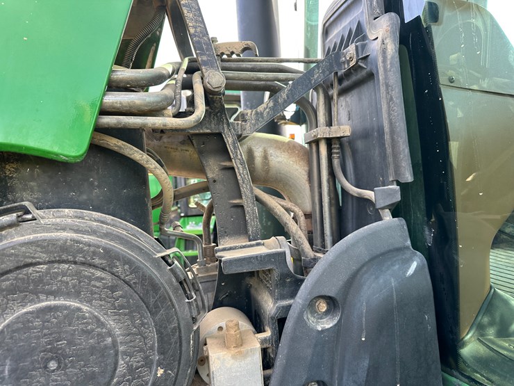 2006-john-deere-8430-image-43