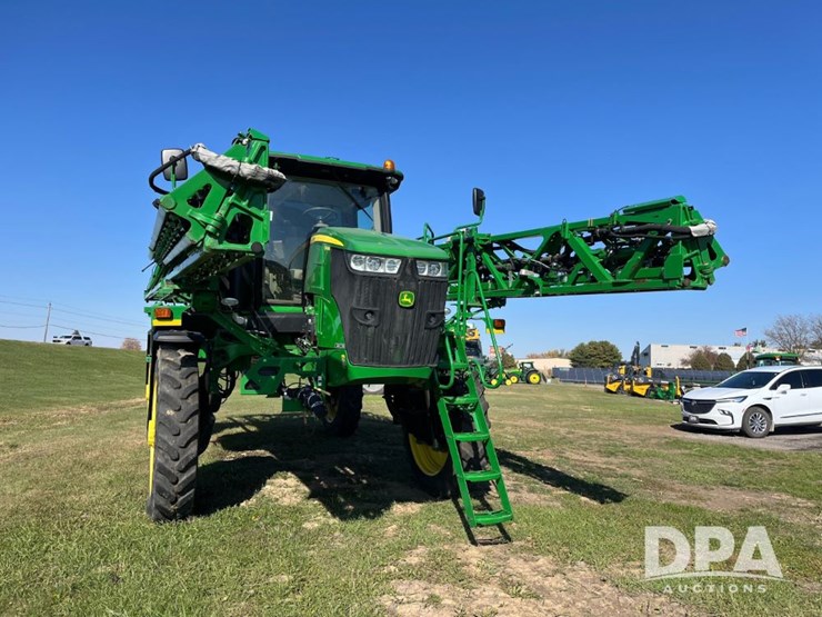 2021-john-deere-r4044-image-4