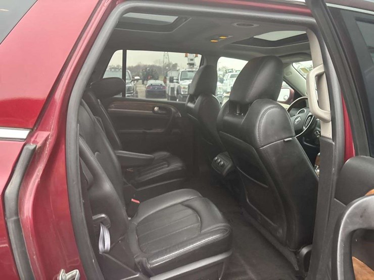 2011-buick-enclave-cxl-image-18