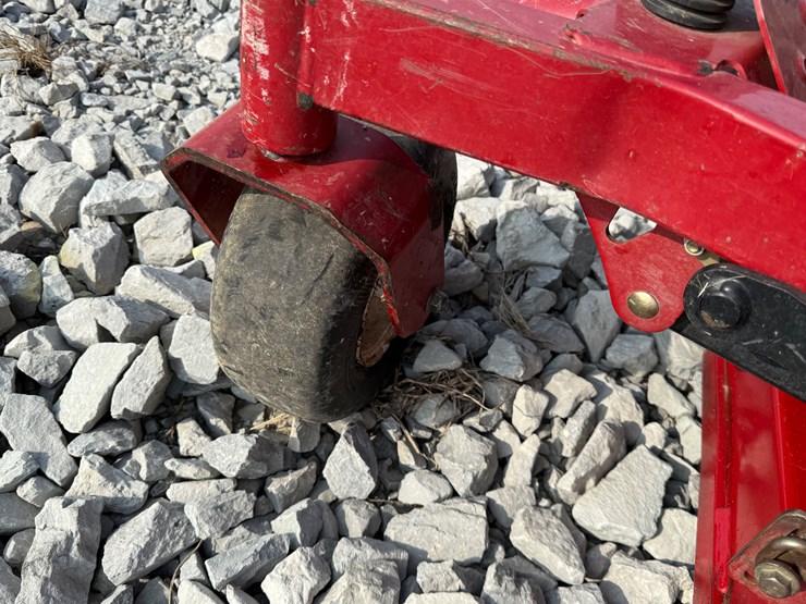 #14-•-ez-mark-e-series-radius-zero-turn-mower-400967531-inv#33281-image-9