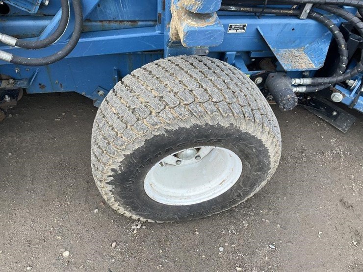 weiss-mcnair-magnum-x-s.p.-nut-harvester,-diesel-image-26