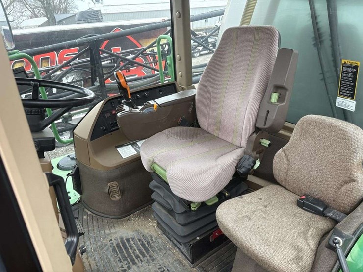 john-deere-4830-image-26