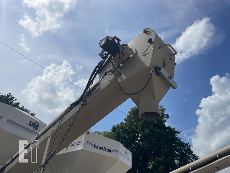 2010-unverferth-3750-image-30