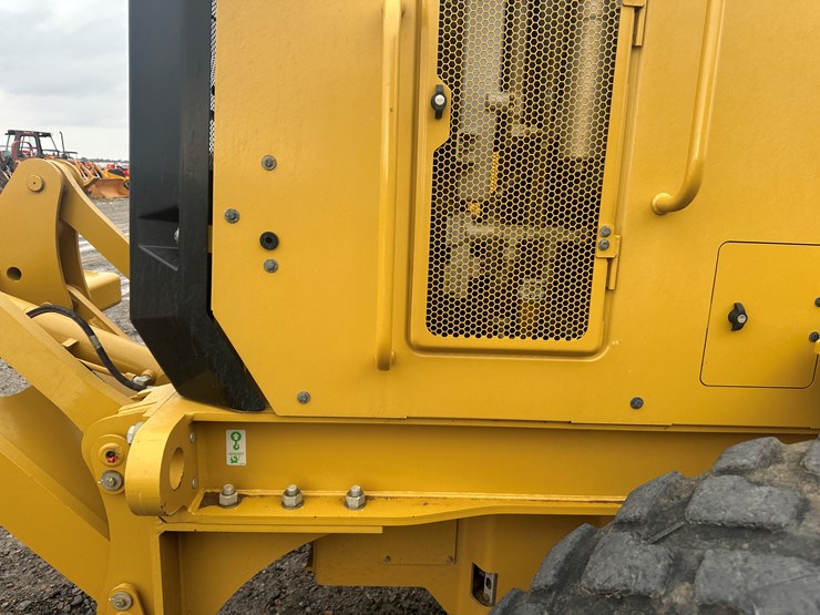 2022-caterpillar-140gc-image-64