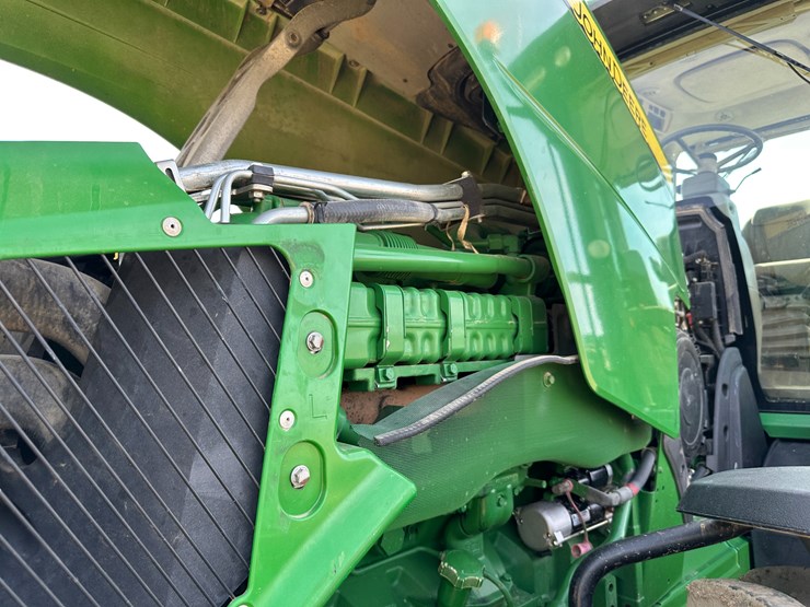 2016-john-deere-8320r-image-47