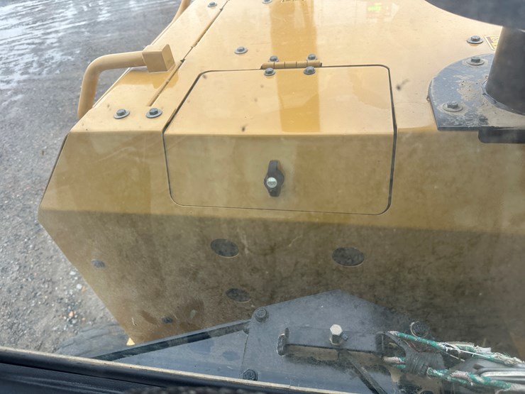 2022-caterpillar-140gc-awd-image-112