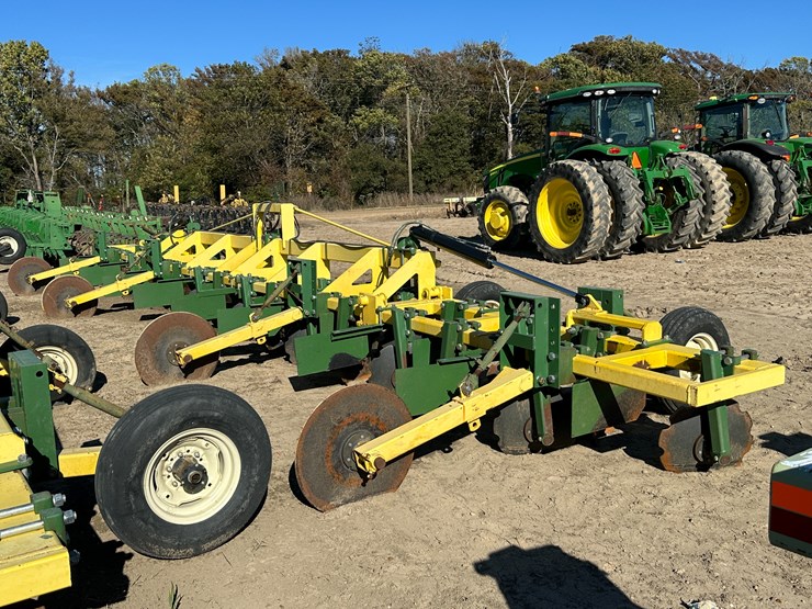 #33730-•-roll-a-cone-16-row-30"-hipper-image-3