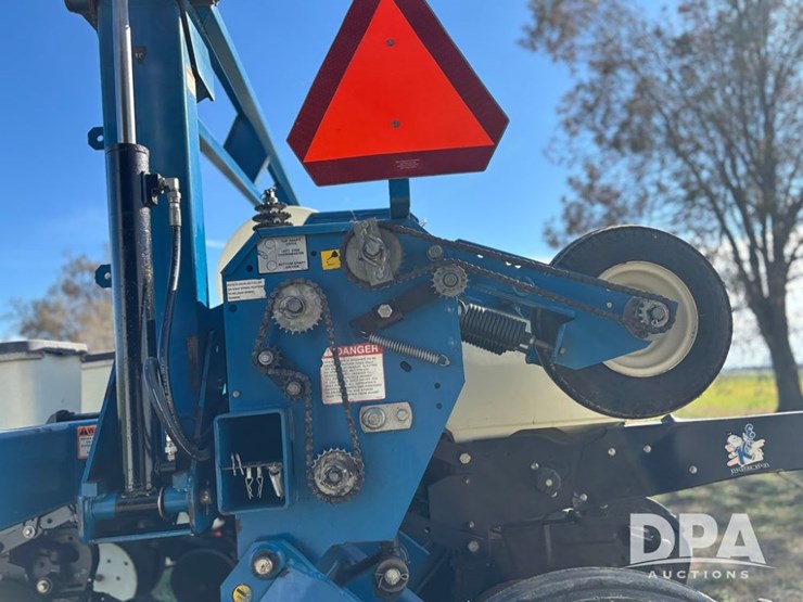 2022-kinze-3600-image-24