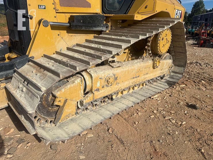 2021-caterpillar-d5-image-22