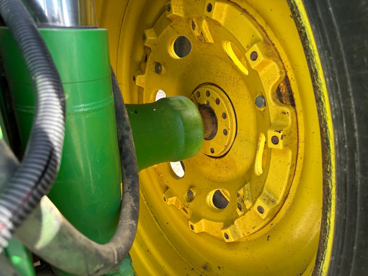 2006-john-deere-8430-image-12