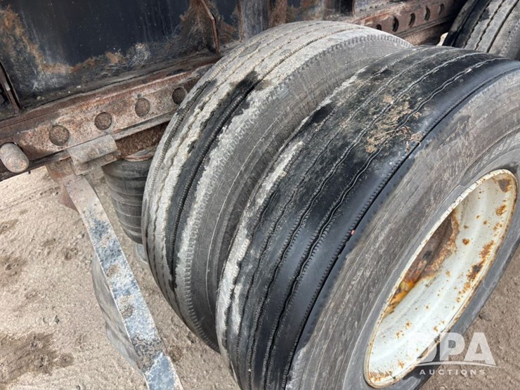 2012-manac-extendable-flatbed-image-53