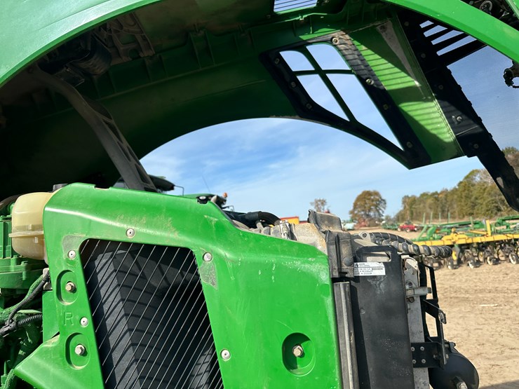 2010-john-deere-8360r-image-48