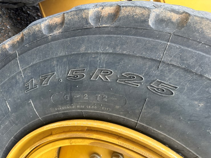 2022-caterpillar-140gc-awd-image-5