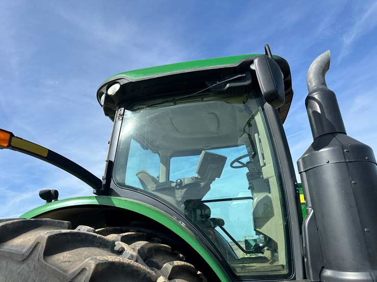 2016-john-deere-8320r-image-40
