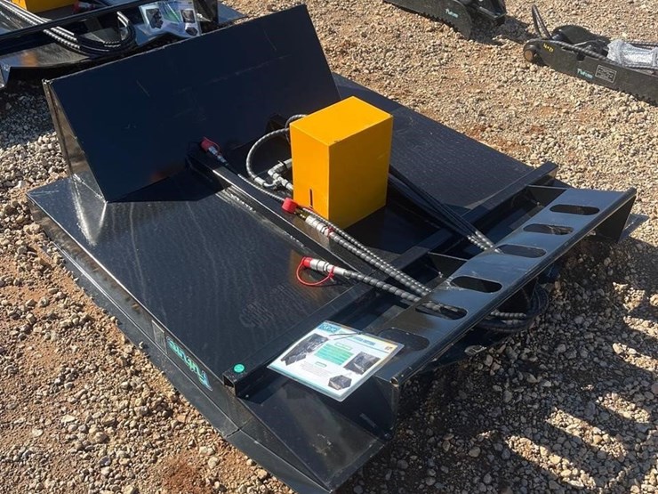 future-bc63-hydraulic-skid-steer-brush-cutters-image-1