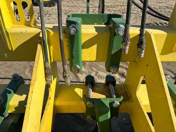 #33730-•-roll-a-cone-16-row-30"-hipper-image-57