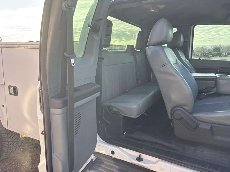 2015-ford-f350-image-25