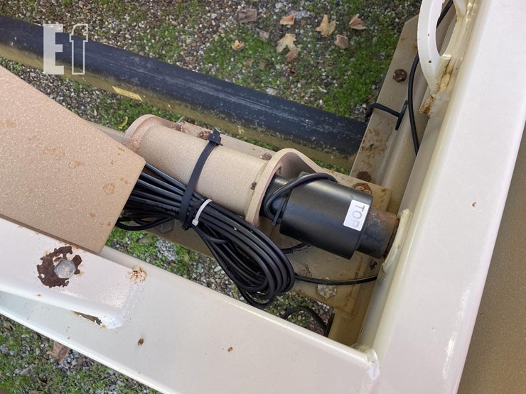 2010-unverferth-3750-image-41