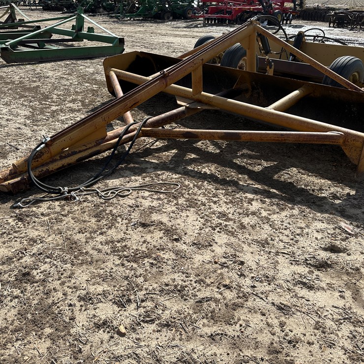 #33793 • 12' Box Blade 2393