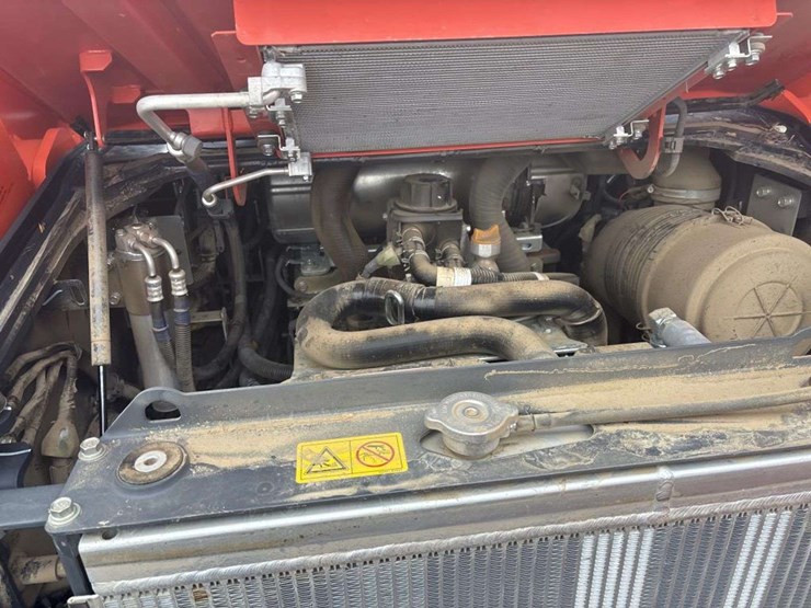 kubota-svl97-2-image-10