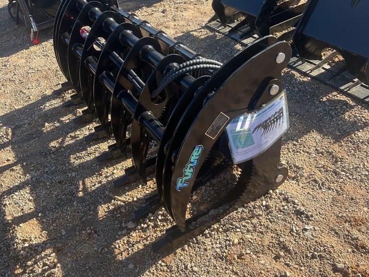 future-72in-hydraulic-skid-steer-wood-grabber-atta-image-2