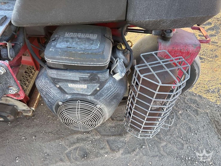 toro-greensmaster-3150-image-4