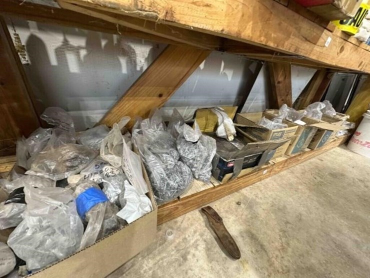 contents-of-shelf--assorted-screws-&-fasteners-image-1