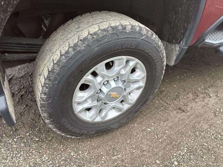 2022-chevrolet-silverado-2500-image-10