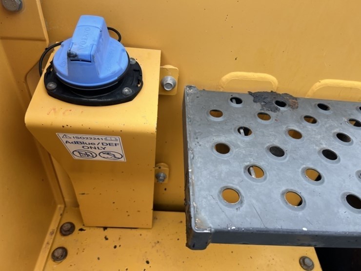 2017-volvo-ec220el-image-38